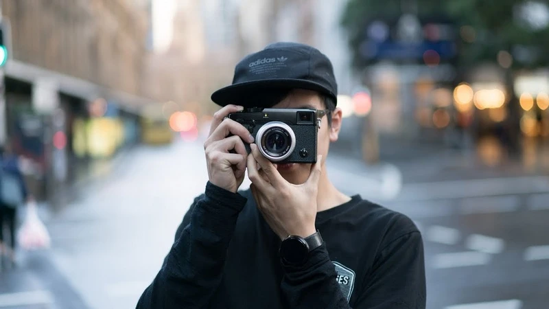 Ống kính Fujifilm XF 50mm f2 chụp chân dung cận cảnh hiển thị chi tiết 