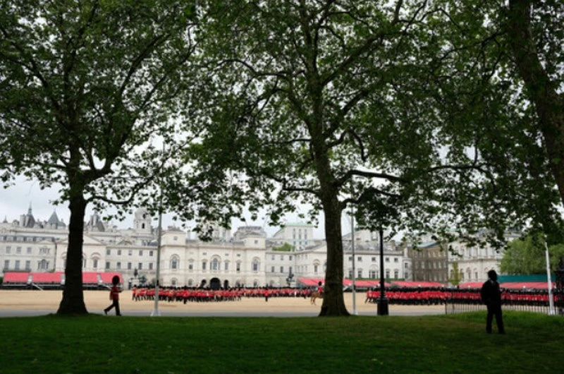 Chất lượng hình ảnh sắc nét khi mở khẩu lớn