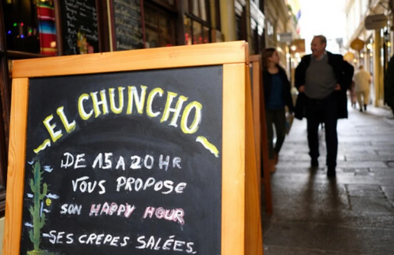 Motor lấy nét cho phản hồi nhanh khi chụp