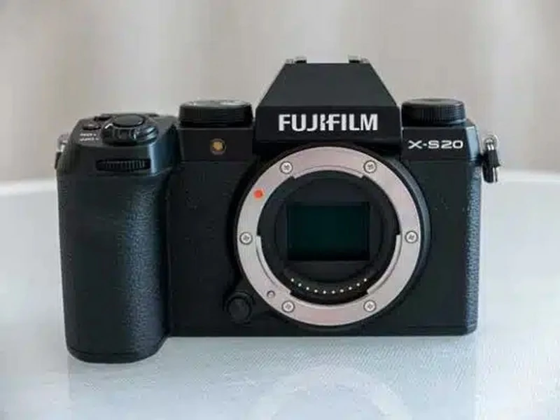 Thời lượng pin ấn tượng trở thành lợi thế lớn của Fujifilm X-S20